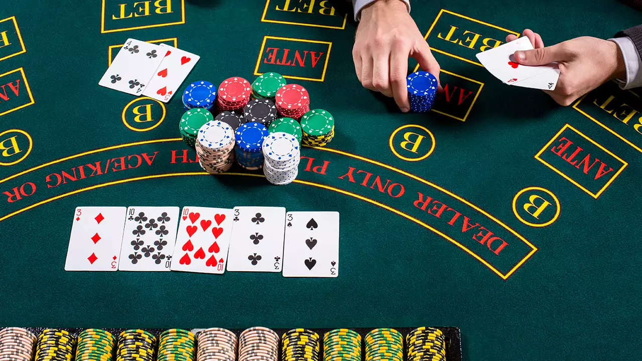 Real Money vs Free Play: How Online Casinos in Canada Really Work